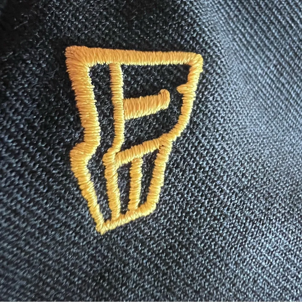 Pittsburgh pirates Black and Gold City Skyline Cap fitted 6 3/4